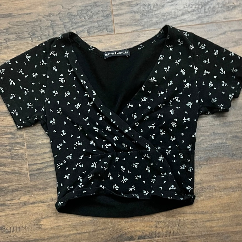 Brandy Melville wrap tee